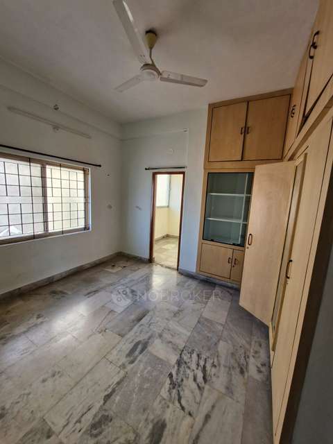 2 BHK Flat In Akashdeep Apartment For Sale  In Begumpet