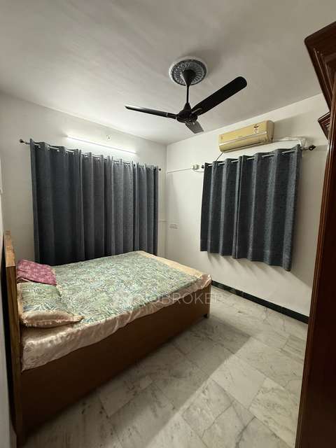 2 BHK Flat In Jivdani Plaza for Rent  In Pratik Apartment