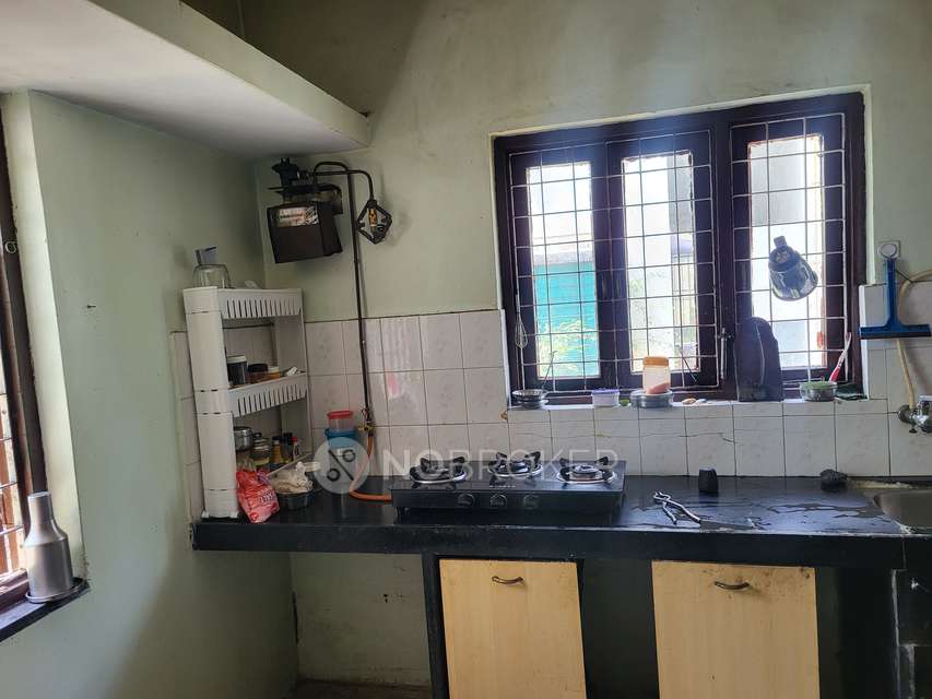 2 BHK Flat In Krishnai Housing Society, Shahunagar,chinchwad for Rent  In Chinchwad