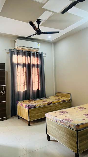 1 BHK House for Rent  In Block H, Sector Alpha Ii
