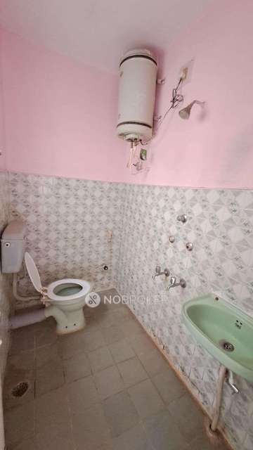 2 BHK Flat In Bhavya Apartment For Sale  In Kamakshipalya 