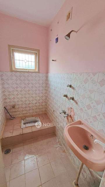 2 BHK Flat In Bhavya Apartment For Sale  In Kamakshipalya 