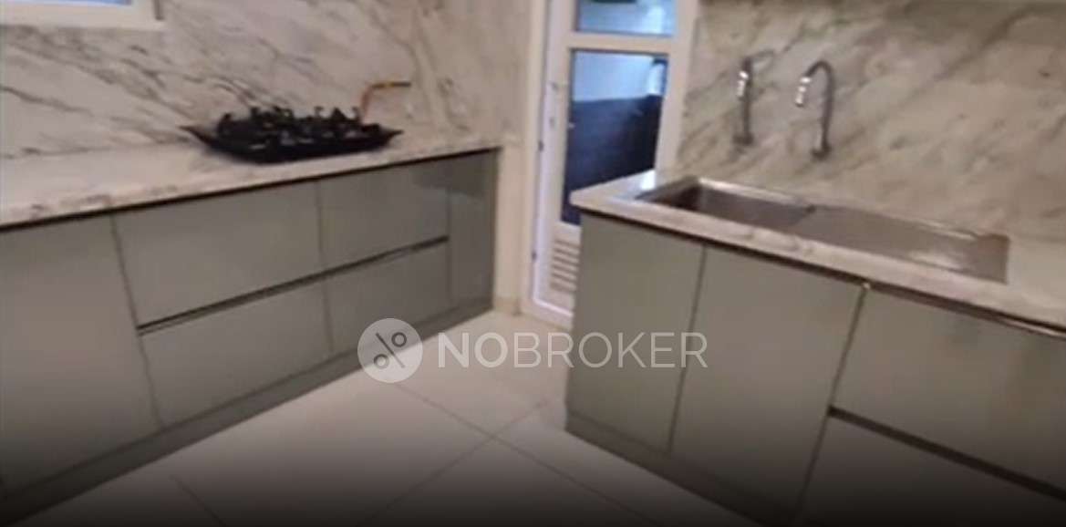 Single Room for Female In 2 BHK  In Aparna Sarovar Zenith In Nallagandla