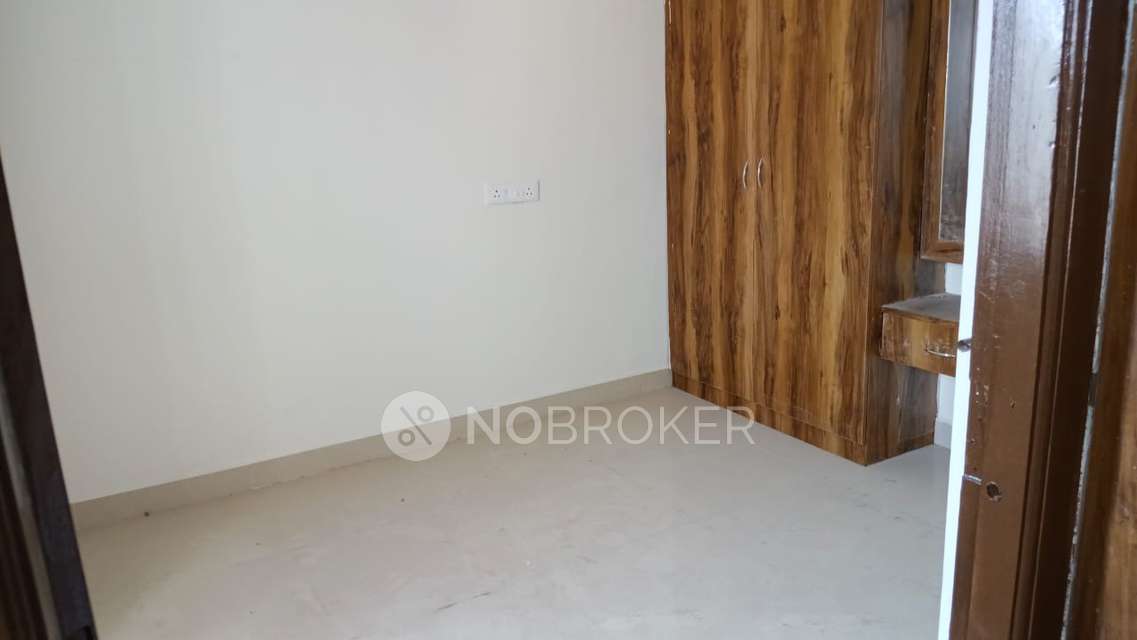 1 BHK Flat In Ksg Classic for Rent  In Khajaguda 