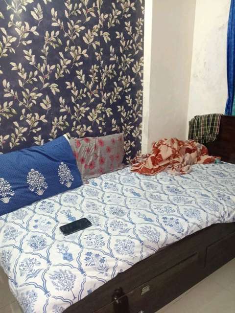 PG for Girls in Seven Eleven Residency