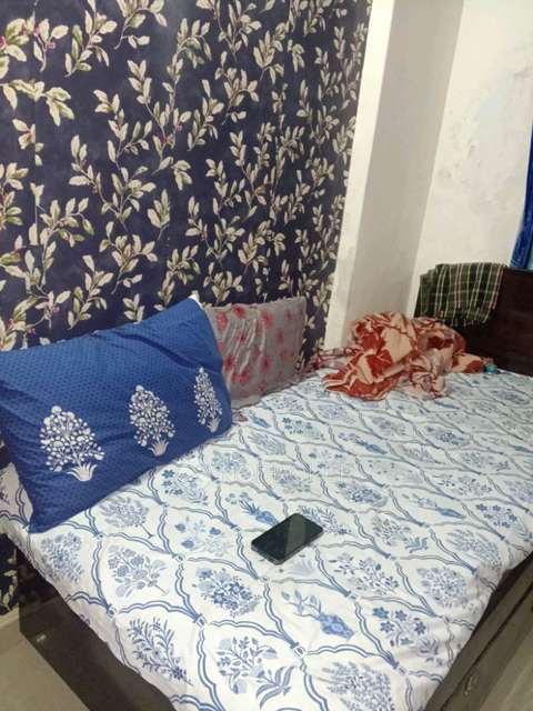 PG for Girls in Seven Eleven Residency