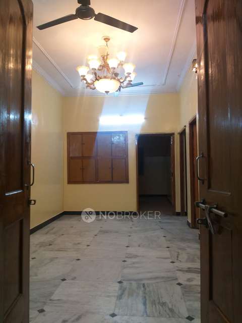 2 BHK Flat In Hasans Apartment, Toli Chowki for Rent  In Toli Chowki
