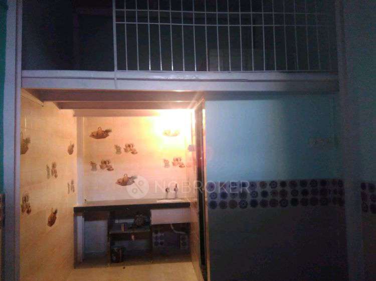 1 RK House for Rent  In Vikhroli East