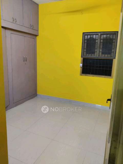 2 BHK House for Rent  In Roja Street