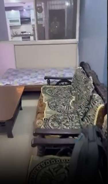 2 BHK Flat In Mahagun Puram for Rent  In Mahagunpuram