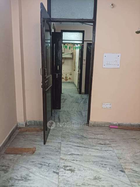 2 BHK Flat In Jagat Puri for Rent  In G 106, Anarkali Garden, Jagat Puri, Krishna Nagar, New Delhi, Delhi, 110051, India