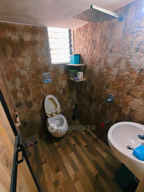 2 BHK Flat In Shreenath Plaza  For Sale  In Shreenath Plaza, 5xc5+h45, Lokmanya Tilak Rd, Hanuman Chowk, Mulund East, Mumbai, Maharashtra 400081, India