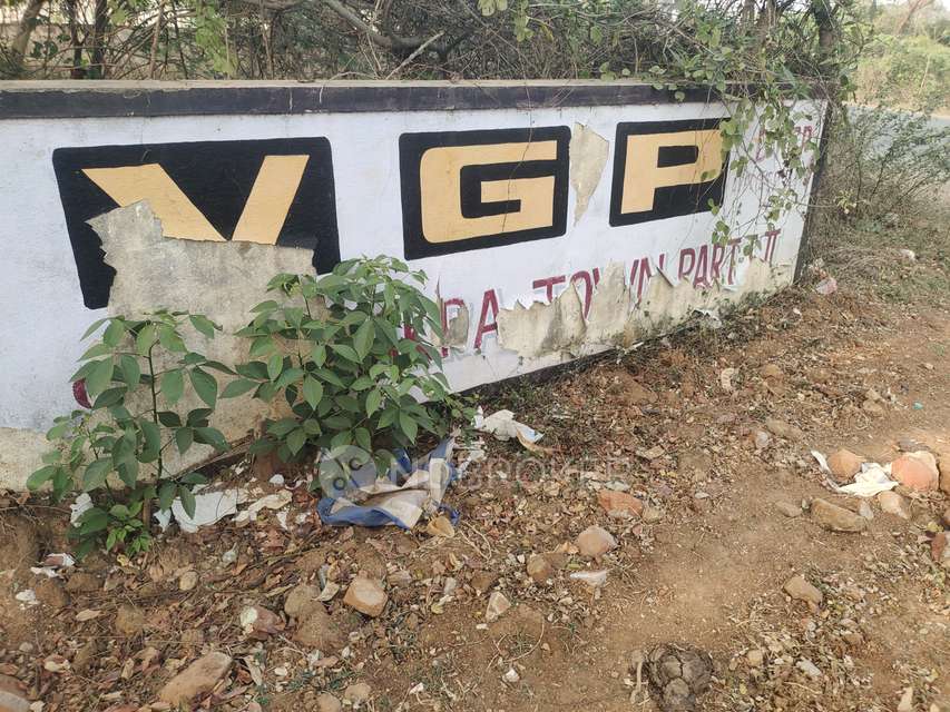 Plot For Sale  In Vgp Sri Chakra Town 