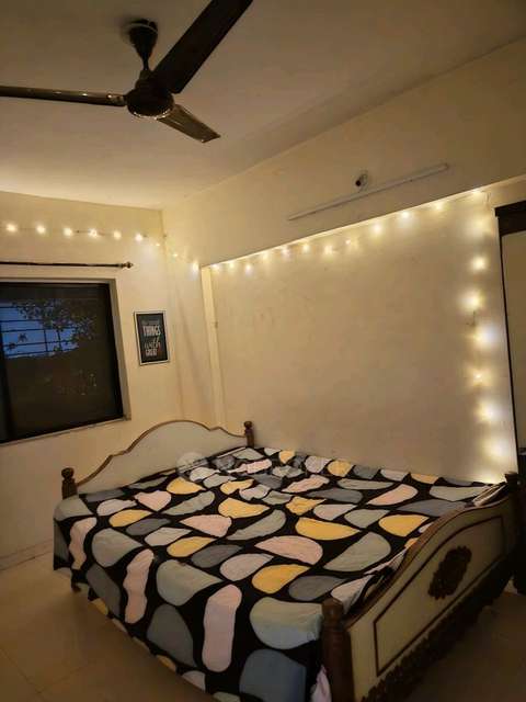 Single Room for Female In 3 BHK  In Madhuban Society In Vishrantwadi