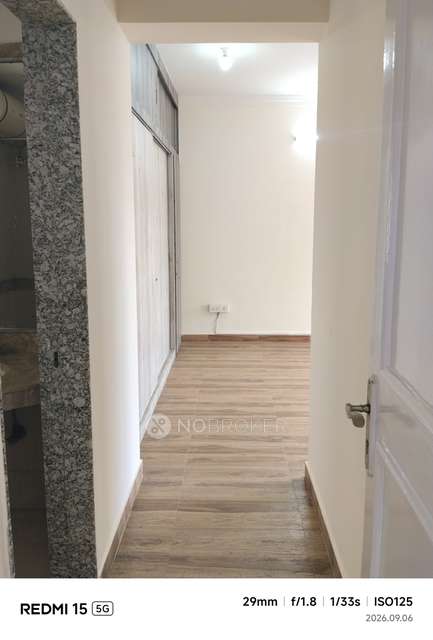 2 BHK Flat In Raheja Solitaire for Rent In Goregaon West