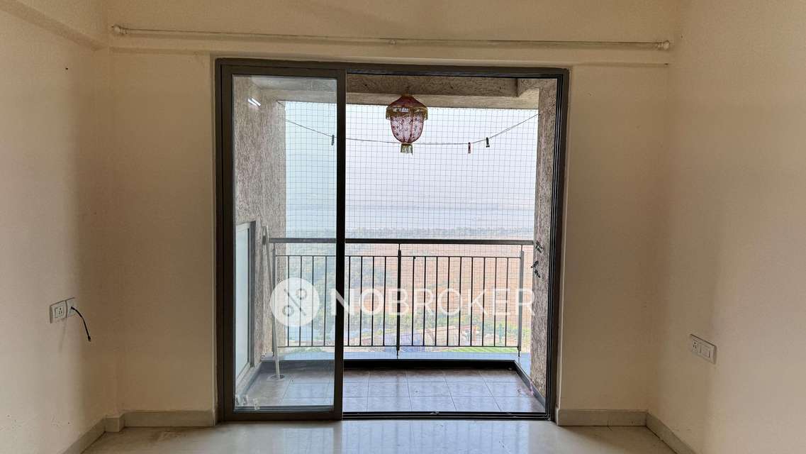 3 BHK Flat In Lodha Splendora Ghodbunder, Thane West For Sale  In Thane West