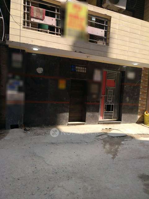 PG for Boys in Sector 16