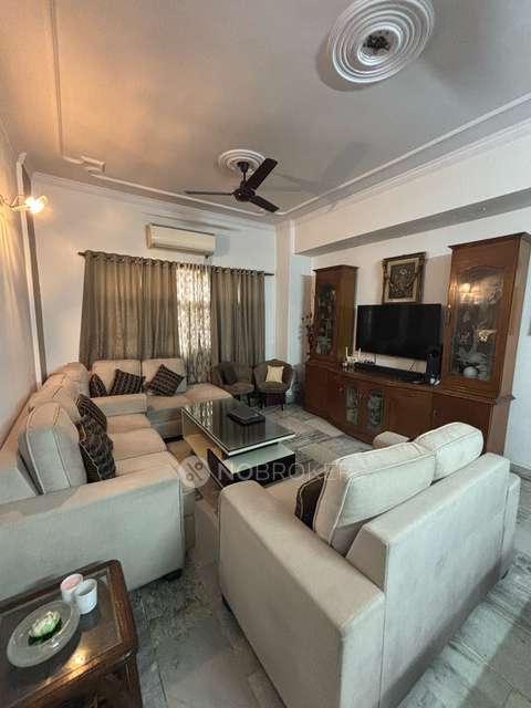 2 BHK Flat In Shipra Riviera Tower For Sale  In Shipra Riviera Tower, Indirapuram, Ghaziabad