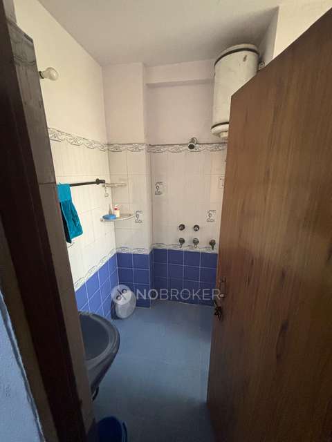 2 BHK Flat In Shipra Riviera Tower For Sale  In Shipra Riviera Tower, Indirapuram, Ghaziabad