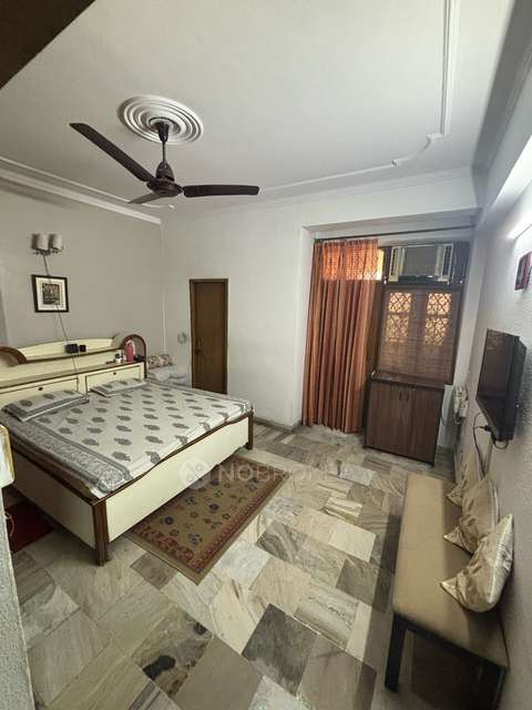 2 BHK Flat In Shipra Riviera Tower For Sale  In Shipra Riviera Tower, Indirapuram, Ghaziabad