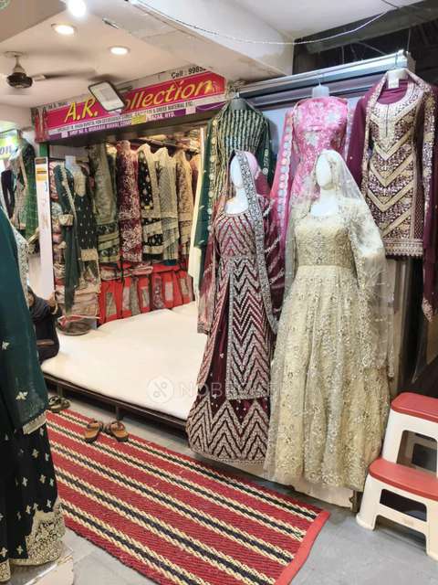 Shop in Mubarak Mahal, Hyderabad for sale 