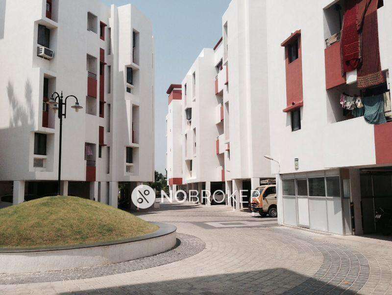 2 BHK Flat In Akshayam Flats For Sale  In Perungudi