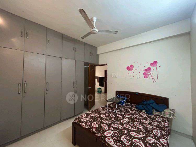 Single Room for Female In 3 BHK  In The Dwaraka In 5, Ashram Ave, Gowri Nagar, Mugalivakkam, Chennai, Tamil Nadu 600125, India