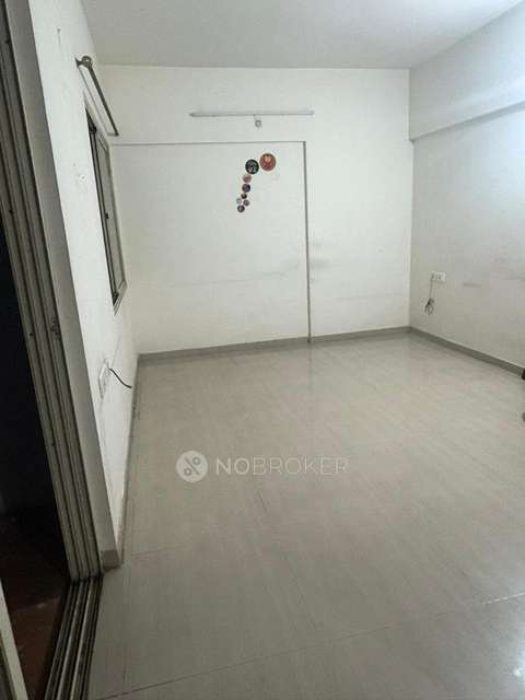 2 BHK Flat In Raviraj Greenaria, Sai Park, Ghorpadi for Rent  In Raviraj Greenaria