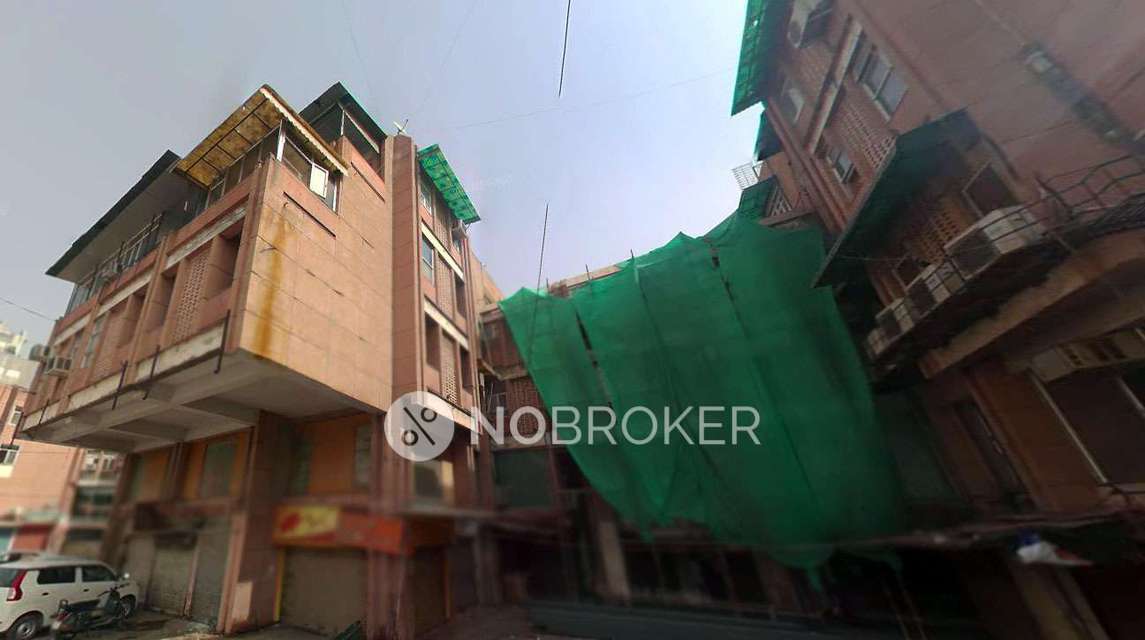 Shop in Pitampura, Delhi for Rent 