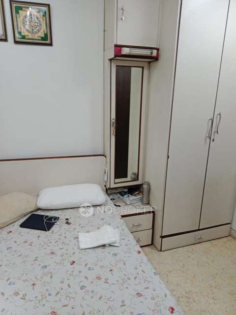 2 BHK Flat In Churchgate Mansion for Rent  In Churchgate