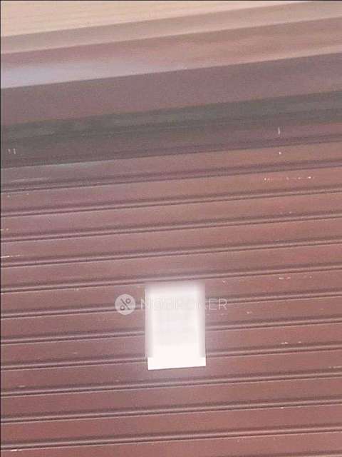 Shop in Mukherjee Nagar, Delhi for Rent 