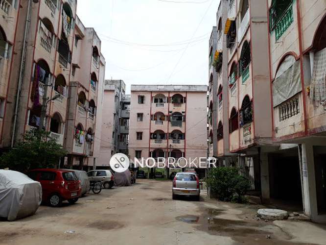 2 BHK Flat In Surya Saroj Apartments For Sale  In Kothapet