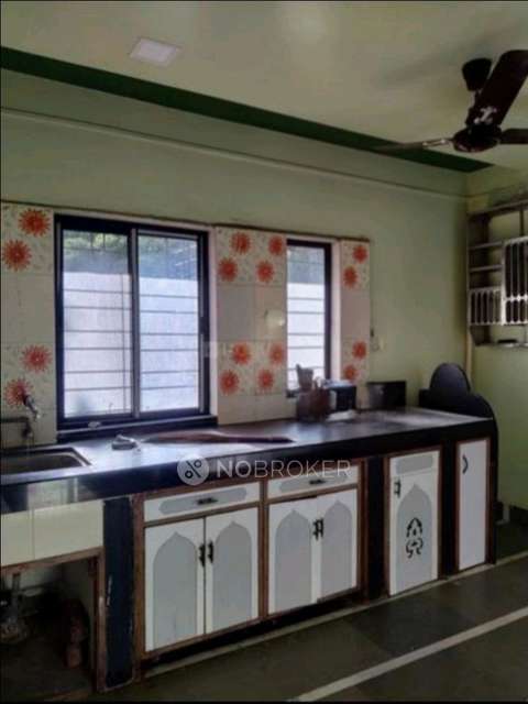 Single Room for Female In 1 BHK  In Laxmi Appartment, Shukrawar Pet In 296, White House Rd, Sathe Colony, Shukrawar Peth, Pune, Maharashtra 411002, India