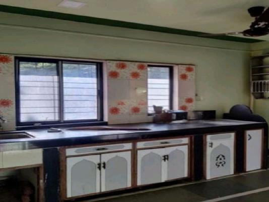 Single Room for Female In 1 BHK  In Laxmi Appartment, Shukrawar Pet In 296, White House Rd, Sathe Colony, Shukrawar Peth, Pune, Maharashtra 411002, India