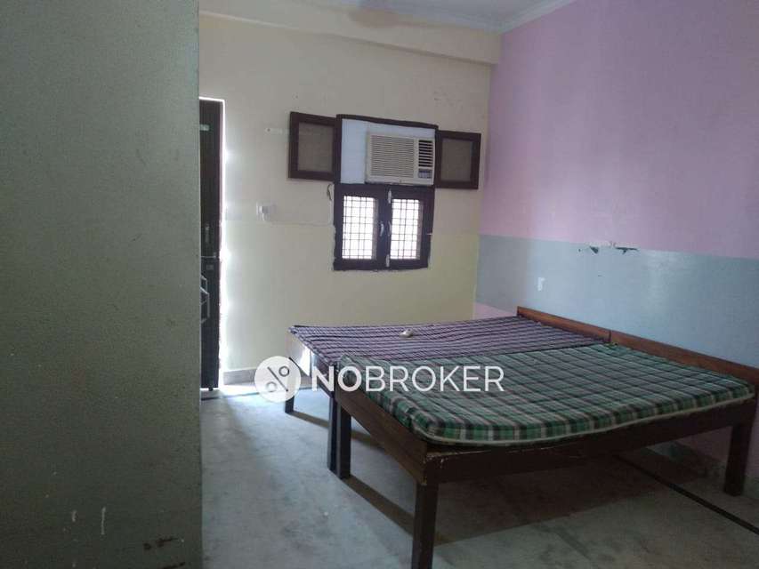 PG for Girls in  Sector 18,