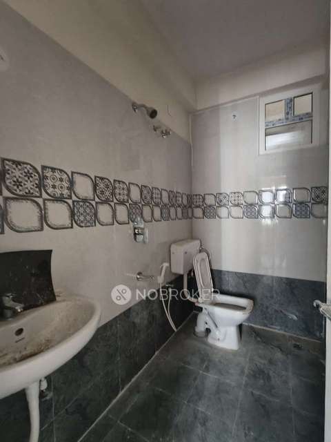 2 BHK Flat In Sv Sarovar For Sale  In Electronic City