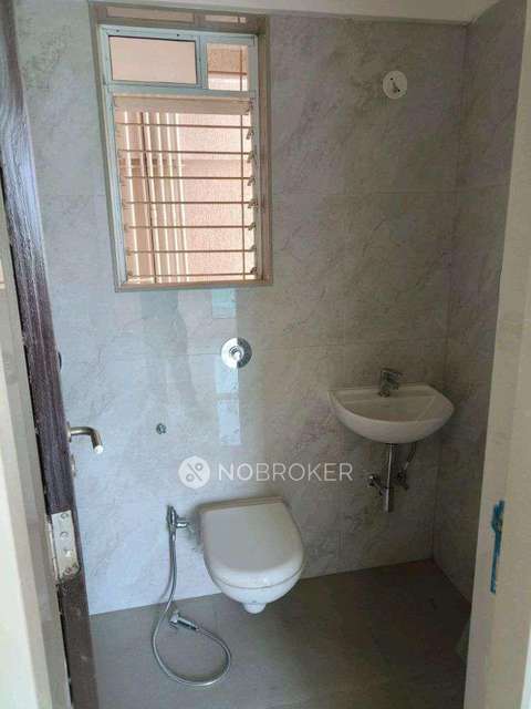 2 BHK Flat In Pavapuri Borivali East For Sale  In Croma