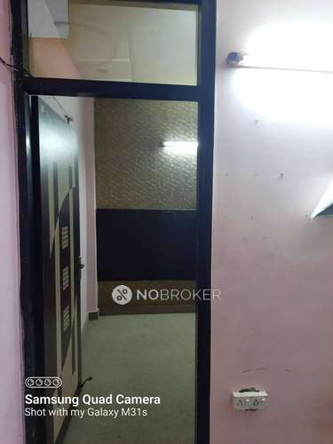 1 RK Flat for Rent  In Sector 8, Rohini