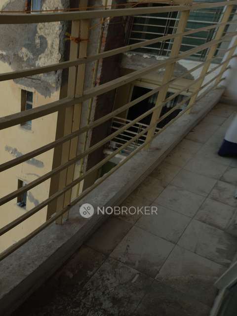 2 BHK Flat In Paras Tierea For Sale  In Sector 137