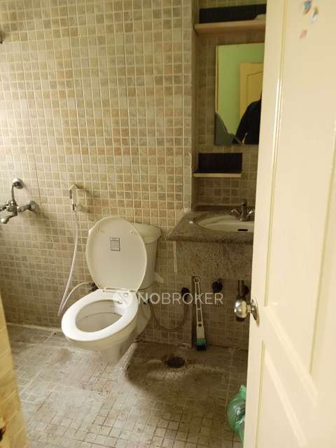 2 BHK Flat In Paras Tierea For Sale  In Sector 137