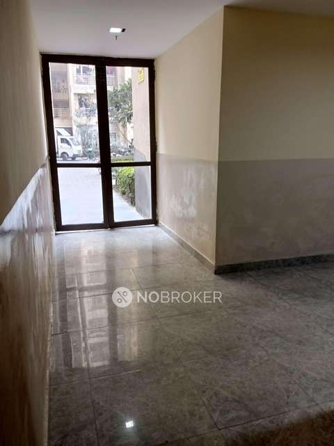 2 BHK Flat In Paras Tierea For Sale  In Sector 137