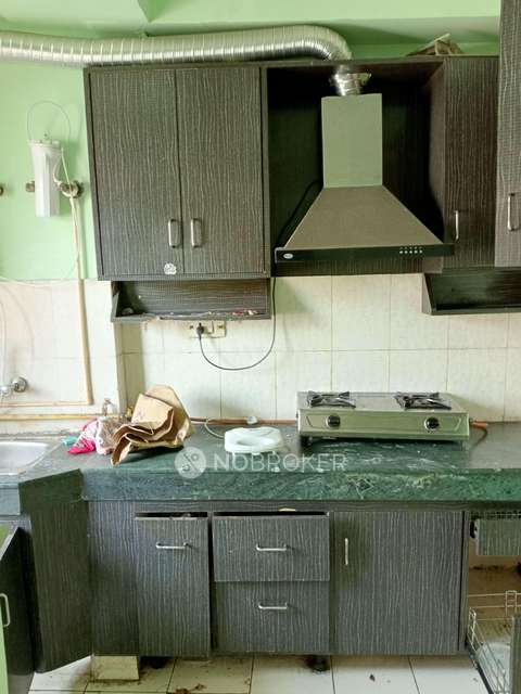 2 BHK Flat In Paras Tierea For Sale  In Sector 137