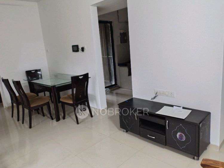 Single Room for Female In 2 BHK  In Pride World City Longisland Dhanori,dy Patil College Pune In C-63, Loni Kalbhor, Pune, Maharashtra 412201, India