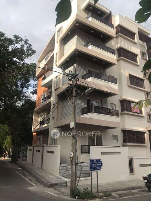 1 RK Flat In Rt Nagar for Rent  In Orc Point, Karnataka State Lawn Tennis Association, Kanakapura Rd, Ambedkar Veedhi, Sampangi Rama Nagar, Bengaluru, Karnataka 560001, India