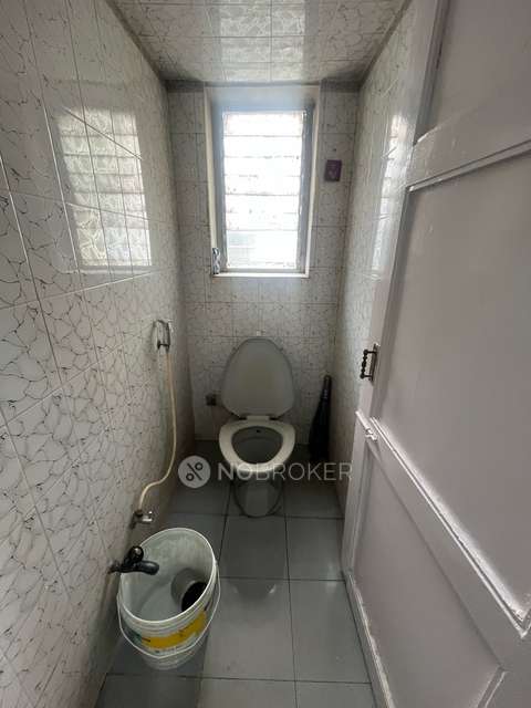 PG for Anyone in Sindhi Society 