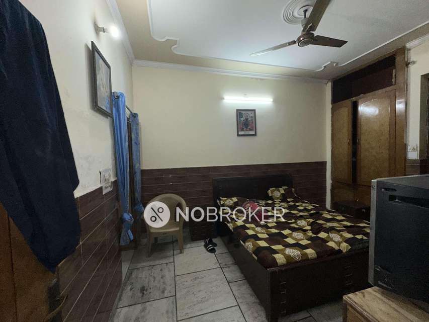 4+ BHK House For Sale  In Alipur