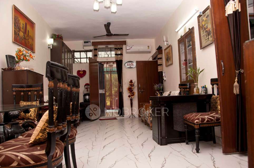2 BHK Flat In B1a Janakpuri For Sale  In Janakpuri