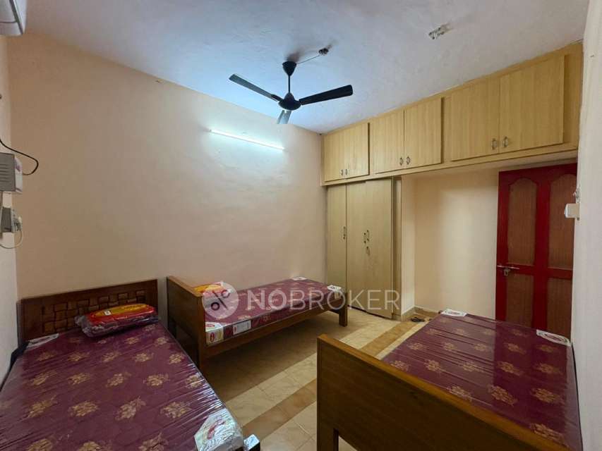 PG for Girls in Palavakkam