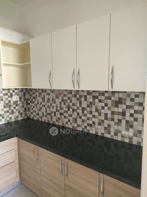 2 BHK Flat In Prestige Lakeside Habitat for Rent  In Varthur