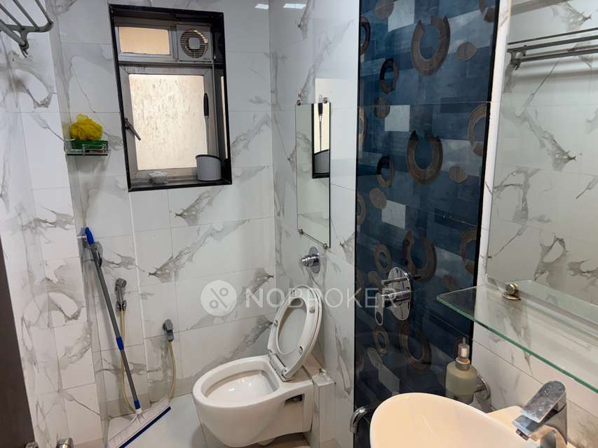 4 BHK Flat In Trishala Apartment Dadar East For Sale  In Dadar